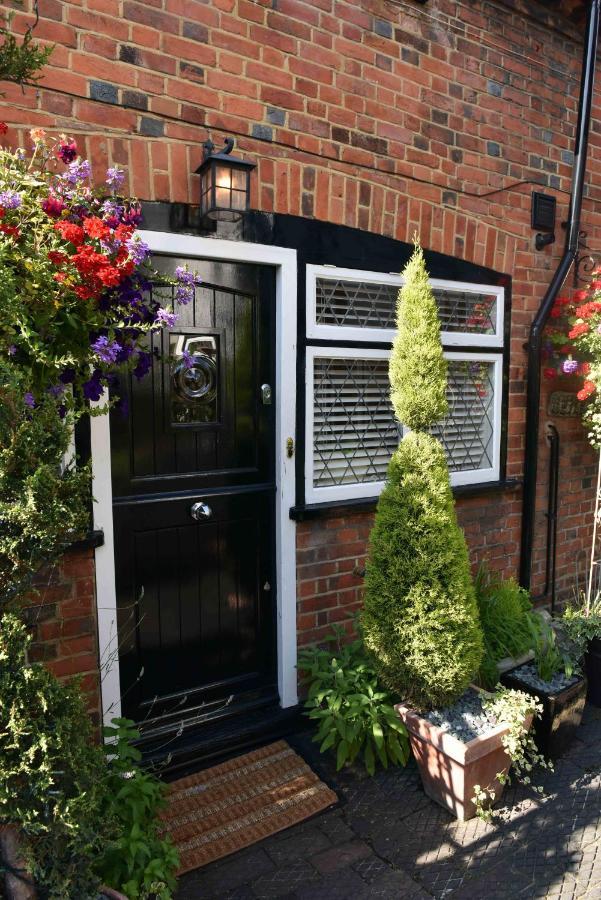 Luxury Eton House, 5 Minute Walk To Windsor Castle Villa Eksteriør bilde