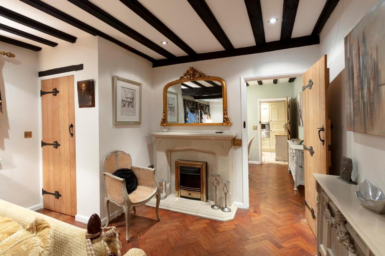 Luxury Eton House, 5 Minute Walk To Windsor Castle Villa Eksteriør bilde